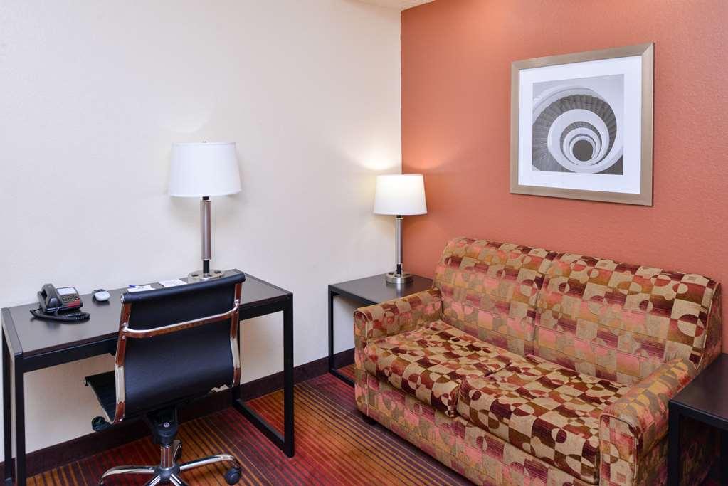 America'S Best Value Inn & Suites-Клинтон Номер фото
